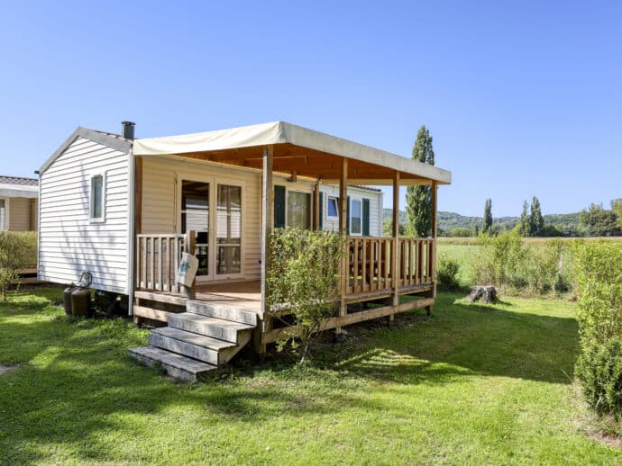 Mobil home confort plus au camping la Salvinie