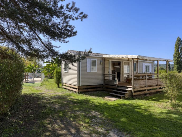 Mobil home privilège 3 chambres 2 salles de douches au camping La Salvinie