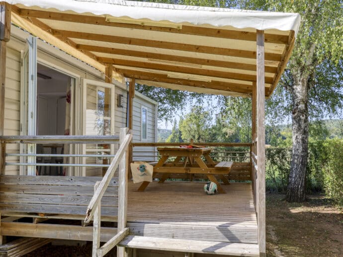 Mobil home confort plus au camping la Salvinie