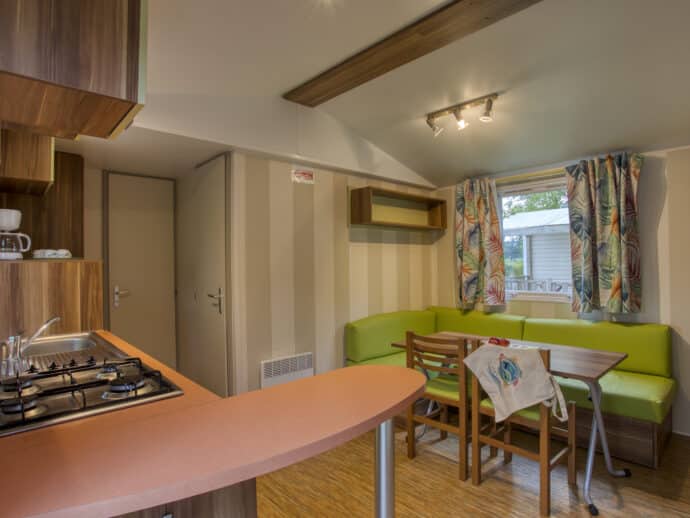 Interieur mobil home confort 2 chambres 