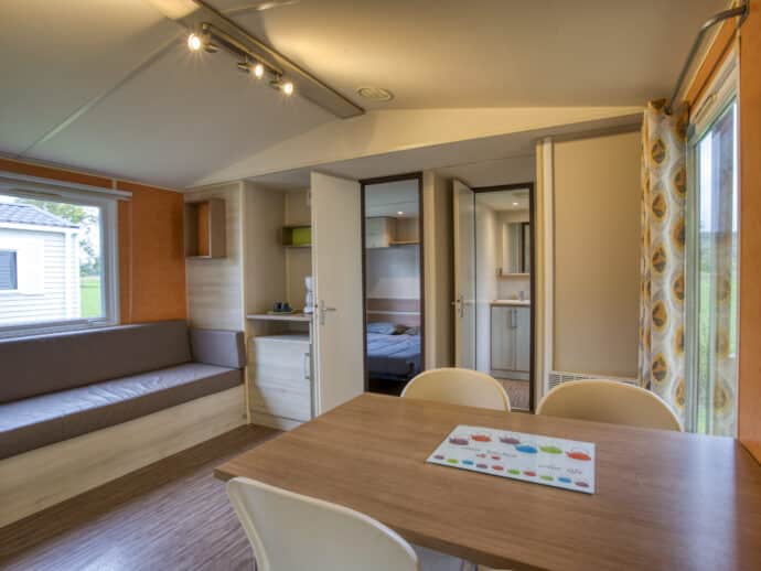 salon cuisine Mobil home confort plus au camping la Salvinie